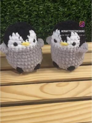 Fun little winter pattern 🐧 Pattern by: @crochetbygenna  🐧 🐧 🐧 #penguin #crochet #marketmakes #customorders #crochetaddict #makeitwithmichaels