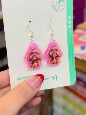 These are just so fun to make!! #minimarieco #acrylicblanksupplier #badgereelblanks #earringshop #acrylicblanks #cuteearrings #handmadeearrings #acrylicblankshop #doglover #giftsforher #handmadejewelry #cutefashion 