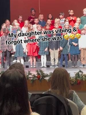 My daughter thought she was doing a TikTok 🤣🤣🤣 . . . . #vibe #awholevibe #catchavibe #christmas #program #stageperformance #tiktok 