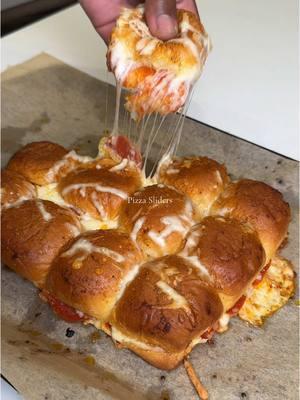 Pizza sliders 🍕😋                            - Hawaiian rolls  - Pizza sauce  - Mozzarella cheese  - Salt & pepper to taste  Bake at 350F covered for 25mins and 5mins uncovered  #pizza #pizzasliders #appetizer #appetizerideas #hawaiianrolls #homemade #homemadepizza #snackideas #cheesyfood #EasyRecipe #easyrecipesathome #cheesepull 