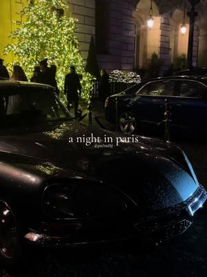 🇫🇷 spending the night in paris with all those lights is amazing! i wish you a merry christmas and a happy end of year! #christmas #noel #paris #sortiraparis #parisbynight #hoteldelamarine #palace #cars #carspotting #fyp #carspottingparis #france 