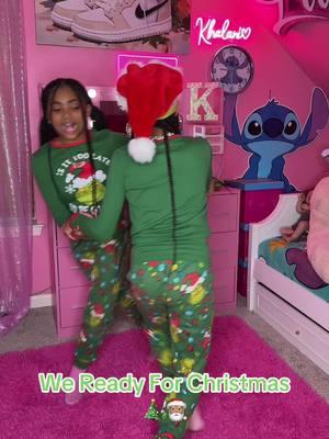 SO EXCITED LOL @Londyn & LaWayne 🥰🎄🎅🏽 #foryoupage #foryou #foryourpage #swagprincess #babygoat #lanilove #viralvideo #khalanisimon #swagtubefamily #famouskids #viral #christmas #holidays #BestFriends #santaclaus 