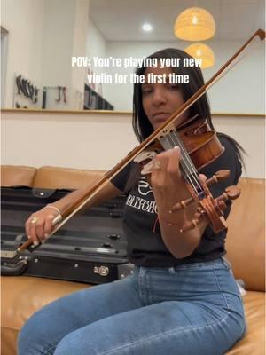 POV: You are playing your new violin for the first time 🥰 #violinlife #newviolinday #violinlovers #violinplayer #stringsofpassion #violinistlife #musicislife #violinjournal #classicalmusic #violinpractice #musicianvibes #stringinstrument #loveforviolin #playingviolin #violinjourney #violin #violinist #violins #violist #viola #violaplayer #beginnerviolinist #fiddlershop #fiddlerman #holstein 