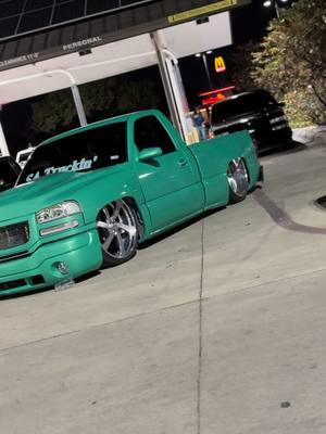 BAGGEDBOYS🔥😮‍💨 #baggedtrucks #baggedboys #bagged #singlecab #cateye #bubbleeye #gmc #billets #intros #satrucks #tnp #foryou #fyp #foryoupage #fypシ 