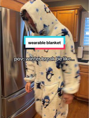 like, why do we only have ingredients, no real food smh🤦‍♂️  at least I have this cozy wearable blanket for my rotting #winterbreak #winterbreakbelike #wearableblanket #blankethoodie #blanket #comfy #cozyathome #ingredienthousehold 