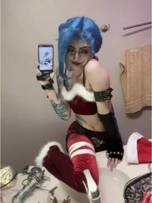 #jinx #jinxarcane #jinxcosplay #jinxarcanecosplay #arcane #arcanecosplay #arcaneleagueoflegends #coaplay #cosplayer #christmas 