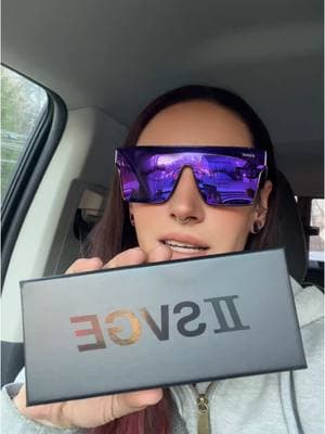 Plus I look like a rockstar. And if you know me i literally cant leave my house without polarized sunglasses. Use discount code HVACUNICORN10 for a sweet discount: @TWO SVGE #twosvge #twosvgepartner #sunglasses #sunglare #polarized #style 