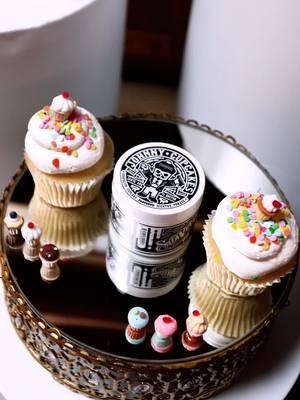 Nothin sweeter than our @Johnny Cupcakes Collab featuring our OG Hold! 🧁⚡️ Stop by and get yours today!!  #suavecitopomade #johnnycupcakes #limitededition #original #collab #product #menshair #santaana 