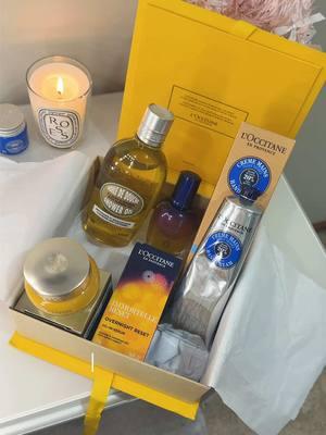 christmas came early! thank you @LOCCITANE 💛 #loccitane #loccommunity #loccitanehandcream #loccitaneenprovence #showeroil #CapCut 