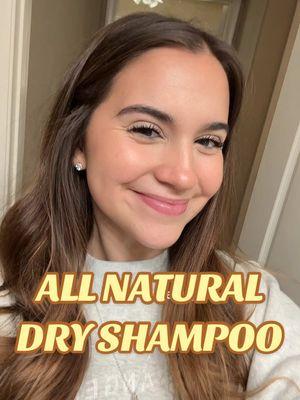 All natural dry shampoo 😄 my friend taught me this and I’ve been doing it ever since #budgeting #budgetfriendly #hack #budgethack #dryshampoo #naturaldryshampoo #allnatural #clean 