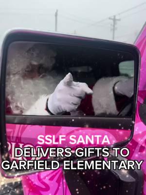 We don’t ride in sleighs, 🛷 we ride in pink Hummers!💕😎 Our SSlf Santa Claus 🎅🏻 had so much fun delivering presents to Ms. Zavala’s classroom room at Garfield Elementary  yesterday. . . . . . #YourAbogadaSintia #SintiaSolisLaw #CriminalAttorney #ImmigrationAttorney #AccidentAttorney #SintiaSolis #CriminalDefense #PersonalInjury #PasadenaTX #Houston #HoustonTX #RGV #RioGrandeValley #Legal #Law #Latina #Lawfirm #Abogada #HablamosEspañol #SSLF #Criminal #Immigration #Accidents #GreenCard #Citizenship #TeChocaron #Santa #Gifts #School 