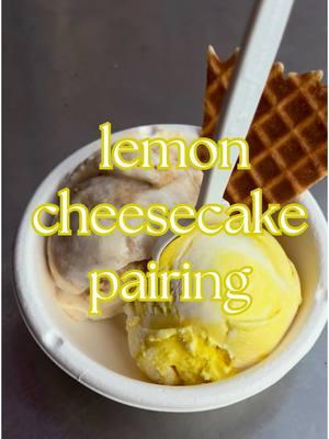 Have yourself a merry little citrus 🍋 #cheesecake #lemoncheesecake #lemoncrinklecookies #sweettreat #jenis #jenisicecream #jenisicecreams #icecream 