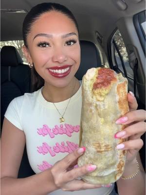 BIRRIA CALI BURRITO🌯❤️THIS IS WAS SOOO GOOD!!😋WHATS UR FAV FOOD ATM😊#burrito#giantburrito#sandiegoburritos#bigbites#foodvideos #foodsounds#asmr#asmreating#asmreatingsounds#mukbang#mukbangeatingshow#mukbangasmr#eatingshow#eatingsounds#eatingasmr#chewingsound  