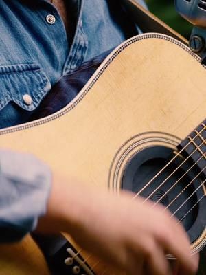 “Evergreen Eyes” from the Kudzu Wild EP live at Laurel Cove. @musicalmoonshine @LaurelCoveMusicFestival  #acoustic #evergreeneyes #draytonfarley #kudzuwild #singersongwriter #folk #country #americana #laurelcovemusicfestival #musicalmoonshine 