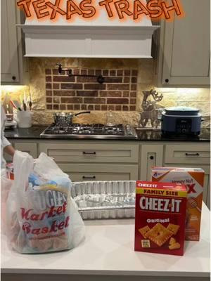 ✨TEXAS TRASH✨ The easiest grab snack to make !!! Perfect for a gathering !! Ingredients: Honey Chex mix (adds a little bit of sweet)  Chex mix Fritos Nuts Goldfish Big roasting pan 2 cups of oil Garlic salt Onion powder Dill weed Worcester sauce Tabasco Comment if you love Texas trash 🤪🤪 #tees2urdoor #fyp #Recipe #texastrash #cooking #viralvideo 