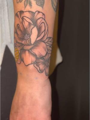 filler for her sleeve ! #cielostinta #yellow #raspberry #tattootiktok 