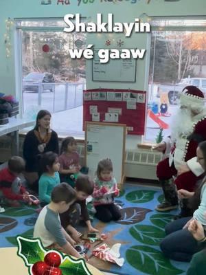 Jingle Bells in Lingít! Sindi Tlaas (Santa Claus) came to spread holiday cheer in our Lingít immersion classroom 🎅🏼 #Tlingit #Haida #AlaskaNative #Indigenous #NativeTikTok #NativeLanguage 