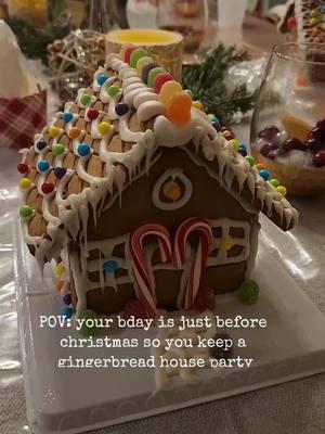 Calling all my December babies 🥳 #gingerbreadhouse #christmas #christmasgirlsnight #christmasparty #festive #holidayparty #gingerbreadeggnog  #gingerbreadhousepart#gingerbreadhousechallenge #entertaining #entertainingideas #christmaspartyideas 