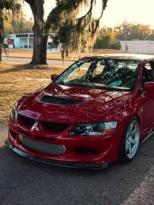 It’s funny how I hated the red and now it’s actually growing on me to the point I’m thinking just maybe red might be a better color than GG.. just maybe guys.. shot by @neptune_pcbuild 🔥 #mitsubishi #lancer #evolution #evo8 #evo8mr #evo9 #jdm #te37 #tomei #evo #brembo 