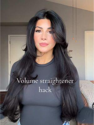 The only straight hair I like - semi blowout style🫶🏼 #hairtips #easyblowout #blowoututorial #hairinspo #hairinfluencer #hairtok #hairvlog #Vlogmas #MomsofTikTok #lipcombo #lipcombotutorial #straightener #hairhack 