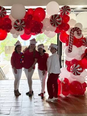 #miamiballoons #candycane #candycanelane #holidays #decor #balloons #balloongarland #mdc #bemdc #fyp #foryou #supportlocal #SmallBusiness #miamievents #eliacreations 