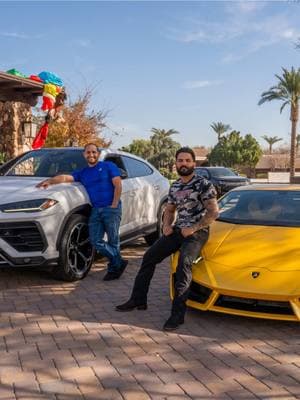 Con mi hermano👊🏽🏎️🏎️🇲🇽🇺🇸Pura sangre de leon 🩸🦁 #virgilbc #brother #hermano #blood #lambo #lamborghini #urus #huracan #car #suv #lion #motivation #inspire #fyp #explore 