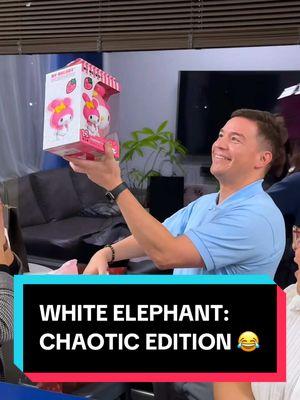 We love a chaotic game of White Elephant durring the holidays 😆🎁🎅🏼🎄 #christmas #holidayszn #whiteelephant #giftexchange #grinchmas #adrianas #workparty #adrianagallardo #presents #navidadtiktok 