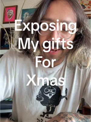 Tis the season… to rate my gifts #xmas #giftgiving #presents #fyp #significantother 