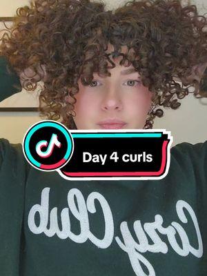 Bigger is better baby. #curlyhaircheck #curlyhair #naturalcurls #day4curls 