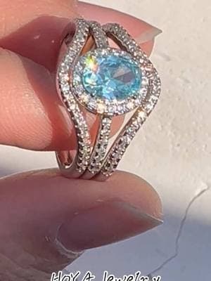 A set of rings,simply put on,makes a big difference,What are your photos of wearing a set of rings?Show them off,there will be a surprise!#jewelry #promisering #engagementring #pandorajewelry #ring #uniquerings 