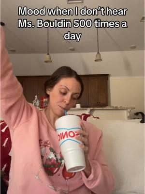 #break #laundry #tiredteacher #teacheroffduty #leaving #dogmom #dietcoke #sonic #danceitout #goofy 