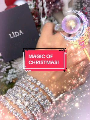 Bringing you the magic of Christmas with LIDA exceptional natural diamonds! Last year this time I was in Istanbul at LIDA’s beautiful boutique that was recently opened inside The Peninsula Istanbul. From handful of rings to exceptional bracelets and natural loose diamonds, this is the perfect amount of ice to celebrate Christmas. #diamond #jewelryblogger #highjewelry #naturaldiamonds #engagementring #diamondring #bridaljewellery ##jewelrytok##champagnegem##yourdailydoseofsparkle