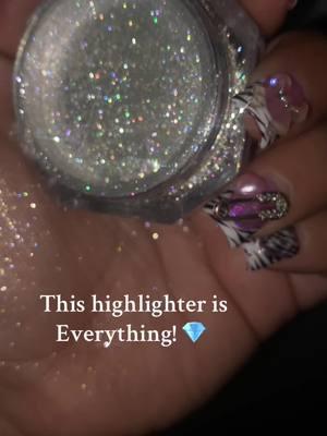 YOU NEED THIS HIGHLIGHTER 💎 #diamondbombdupe #shimmerhighlighter #loosehighlighter #silverhighlighter #glitterhighlighter #highlightermakeup 