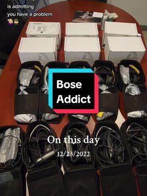 #onthisday Does anyone need a headset? I still have them 🙈 @Bose  #boseaviation #pilottok #pilotsoftiktok #aviationaddict #avgeek #airplanes #aviation #girlpilot #ladyaviators #aviatrix #flightschool #learntofly 