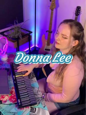 Donna Lee, but COLORFUL 🌈🎹🎷 Using my brand new ROLI M! Thank you @ROLI Learn for the new boards 😍 (I have two of them lined up together to create a larger keyboard!)  #donnalee #charlieparker #rolim #roli #jazz #bebop #transcription #rainbow #practice #synth #mpe #keyboardplayer #fypシ゚ 