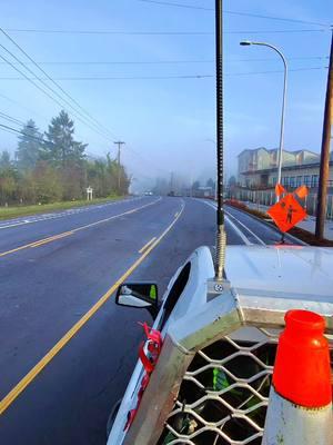 Closing a bike/turn lane with some flagging on a side road! #bluecollar #work #trafficcontrol #flagger #flagging #fyp #tualatin 