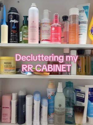 It was time to get rid of some products I just dont reach out for 🙂‍↔️ #clean #CleanTok #cleaning #declutter #decluttering #declutteryourlife #restroom 