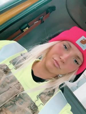 @Bmoe_34 @Badlandsoffroad #fypシ゚viral #fypシ #fyp #countrygirl #countrygirls #indiana #100k #goviral #carharttprincess #tattoo #blondeblueeyes #featureme #f #featurethis #viraltiktok #viral_video #blow #upchurch #cowboys #dreamgirl 