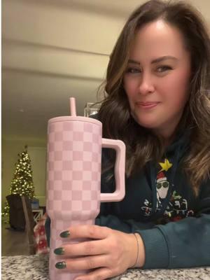 I like FRIENDS and Simple Modern tumblers.  #workingmom #MomsofTikTok #momof2 #simplemodern @Simple Modern #myfavoritecup #TikTokShop #tiktokpartner 