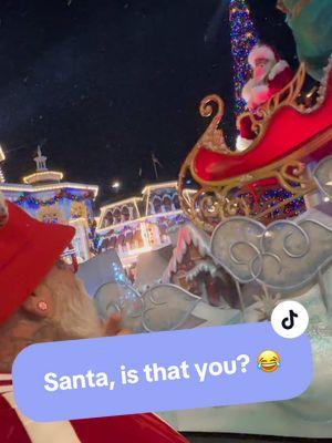 Living his best Santa life #wdw #distok #disney #tally #tallytheelf #disneylife #disneychristmas #bbdd #santa #disneyadult #tattooedmen 