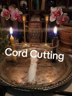 Love doing these for everyone. 💕 #Cordcut #cordcutting #cordcuttingritual #cordcuttingceremony #cordcutspell #cordcuttingspell #cuttingties #witchtok 