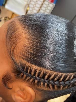 BEST BRAID SERVICE IN TEXAS !!!  No scams❌ 💵  No bullshit❌ No last minute cancels ❌ 🗓️  No overbooking 🚫📱  No “Hey Boo” text 🤣 No address withholds 🗺️  Start ON TIME, EVERY TIME ⏰  End ON TIME, EVERY TIME ⏰  SUPER FAST w/ Quality 💨  BEYOND reasonable prices 💳💰 Growing Hands 🙌🏽  Good vibes , music, tv ! 📺 🎶  Talk to me, I’ll talk to you 🗣️🤞🏽 17 years braiding 💪🏽💪🏽😌 SEVERAL CREDENTIALS ✅✅✅ . New Clients Welcome  Braid Hive 🐝🌿🌻🌹🍯 #Springtxbraids#Springtxbraider#springtexashair#springtexashairstylist#springtaxasknotless#77388braids#humbletxbraids#humbletxbraider#humbletxhair#humbletxmua#humbletexasmua#houstonbraids#houstonbraider#houstonmua#houstonknotless#houstontapeins#humblenraider#texasbraids#htownbraider