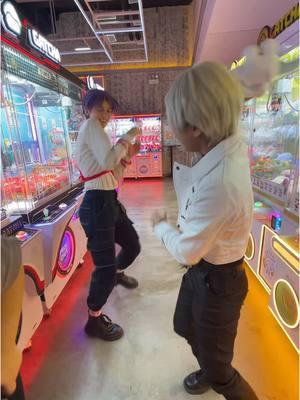 Rafayel and Xavier fighting over MC at the arcade  Rafayel: @Call me Cherry 🍒  Xavier: @Amelia  #cosplay#cosplayer#loveanddeepspace#loveanddeepspacemc#loveanddeepspacecosplay#loveanddeepspacexavier#loveanddeepspacezayne#loveanddeepspacesylus#loveanddeepspacerafayel#clawmachine  