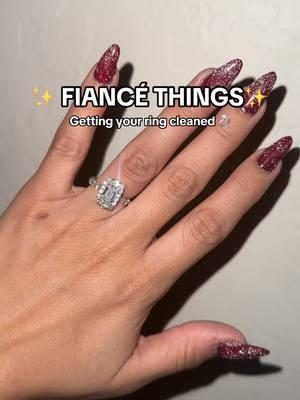 Fiancé things ✨✨✨ 3 months of being engaged & love it🫶🏻😍✨ #fyp #engaged #engagement ring #engagement #fiance #fiancethings #fianceecheck #fiancee💍 