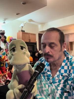 #ventriloquist #singer #fun #christmas  #jeffdunham #terryfator #darcylynn #magic #funny #fyp #ventriloquisum #agt #puppeteer #viralvideo #viral #muppet #comedy #puppet #prop #magical #funny #skit #agt #famousartist #artist #sculptor #handmade #magictrick #magician #puppeteer #puppetry #puppetstuff #puppetmaster #comedyvideo #comedian  #cover