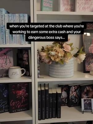 The way this man makes me 🫠🫠 📖 Give Me a Reason  ▪️morally gray hero  ▪️grumpy/sunshine  ▪️single dad  ▪️suspense  ▪️touch her and 🔪 ▪️found family #givemeareason #romanticsuspense #morallygreymen #momswhoread #booktokfyp #aljacksonauthor 