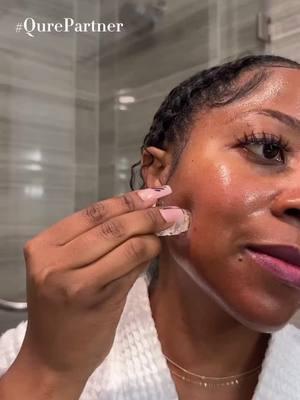 Ditch your dermaroller and choose a safer, more effective at-home #microneedling treatment with our Micro-Infusion System 💯 Even @brownskinderm is impressed with the results! 😍 #quremicroinfusion #antiaging #darkspots #skincare #skincaretips #skin