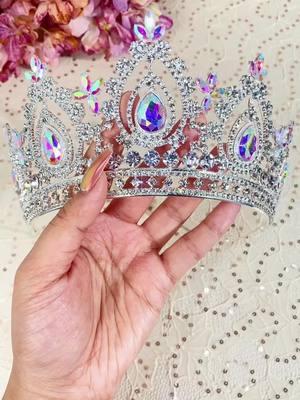 The most beautiful thing a woman can wear is confidence. ✨#tiara #crown #jewelry #fyp #wedding #jewelrytiktok #queen #princess #women #womenpower