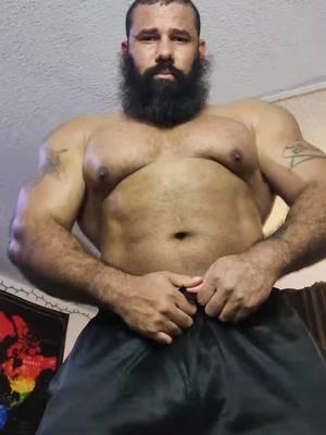 Magic Samson lol 🤠 #musclegodsamson #muscledaddysamson #samsonbiggz #samsonidas #halfblackhercules #theoracleofarizona #bodybuilder #muscleman #musclestud #muscledaddy #malemodel #men 