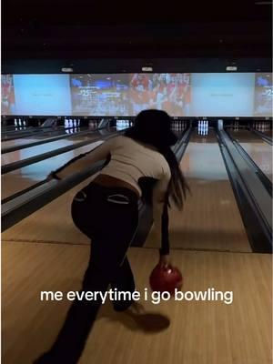 knowing i cant bowl😂  #waydamin #waydaminmerch #jaydacheaves #jaydawayda #bhfyp #explorepage #trending #jaydamfnwayda #thejaydacheaves #jaydawaydafanpage #actnormal